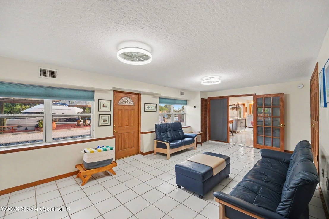Photo of 459 Angelo Lane