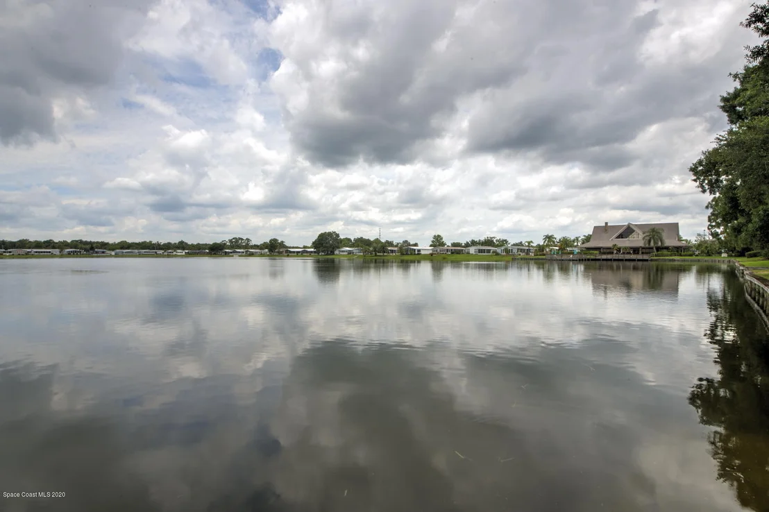 Photo of 355 Outer Drive
