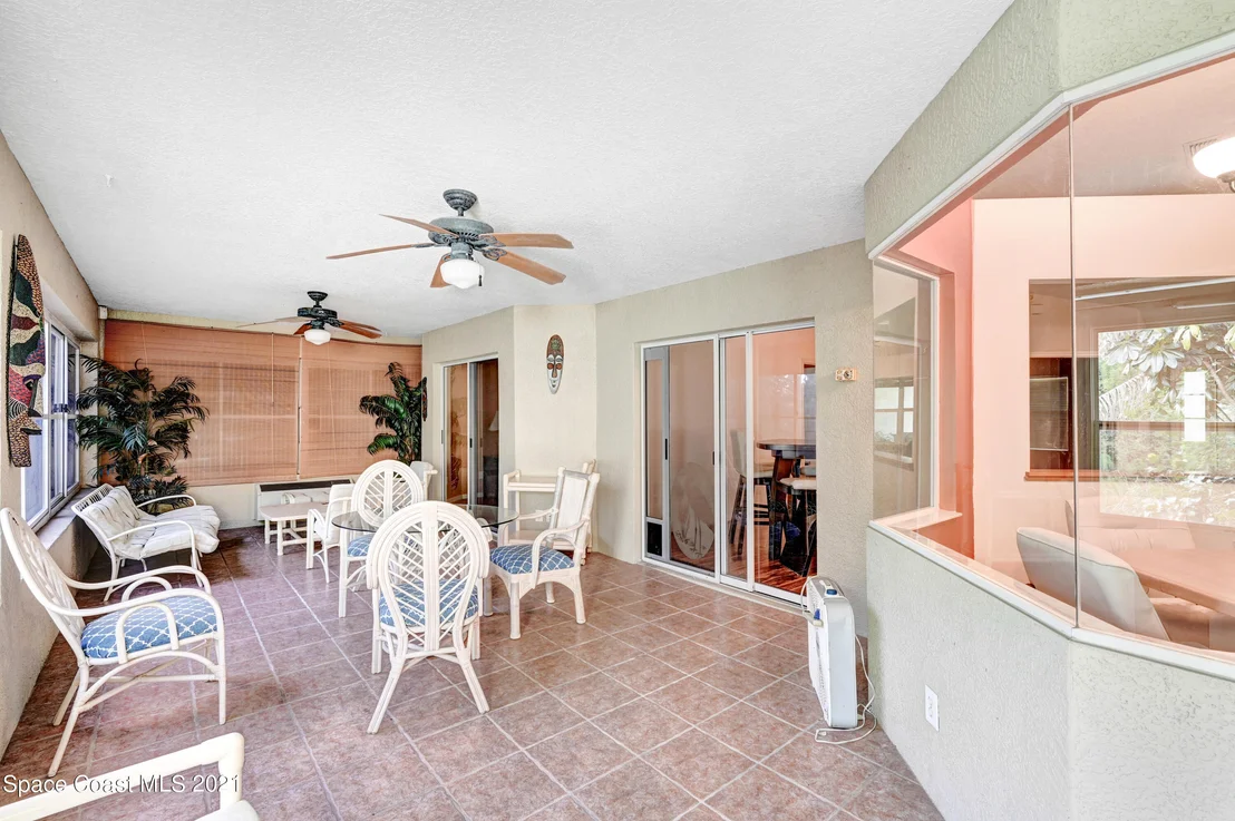 Photo of 863 Brookview Lane