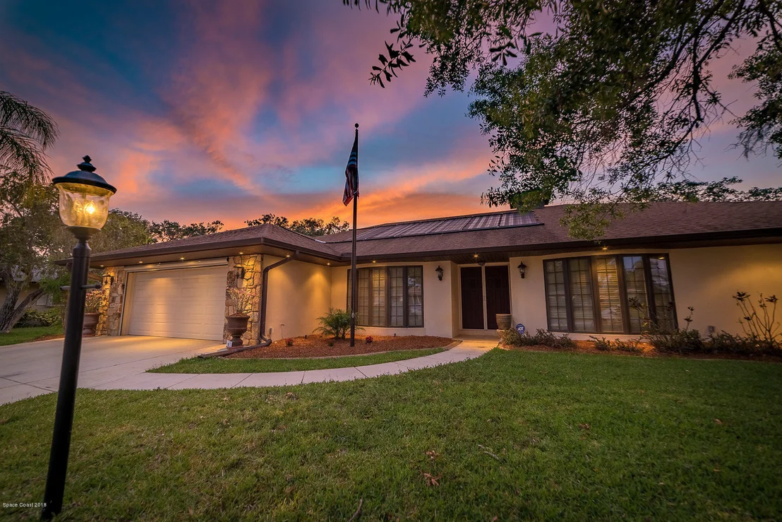 Photo of 1401 Meadowbrook Road NE