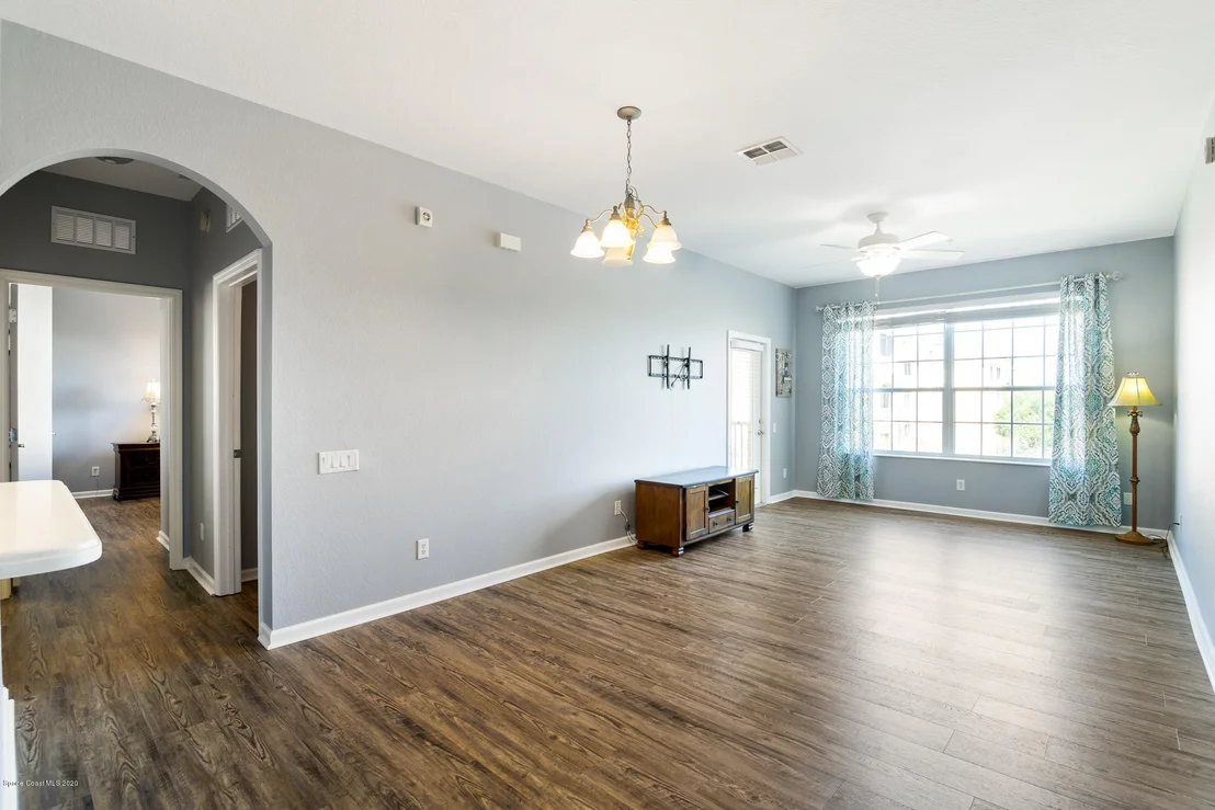 Photo of Unit 310 at 1576 Peregrine Circle