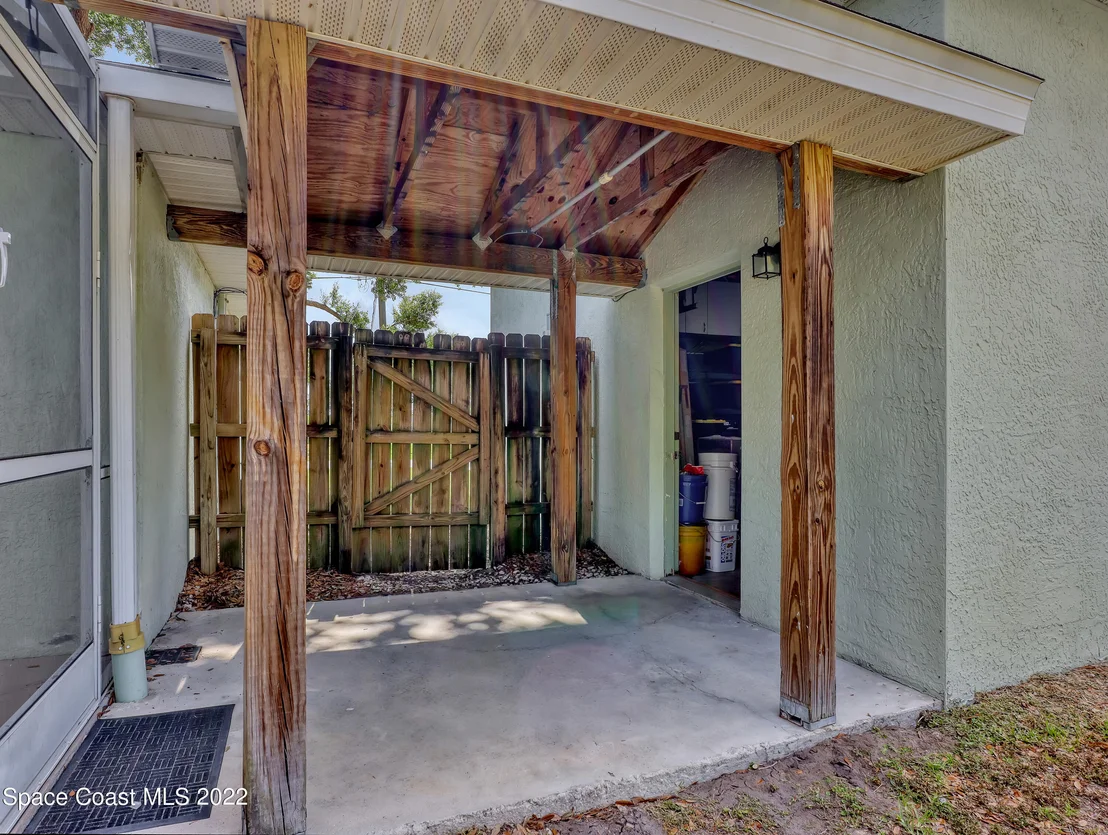Photo of 6280 Golfview Avenue