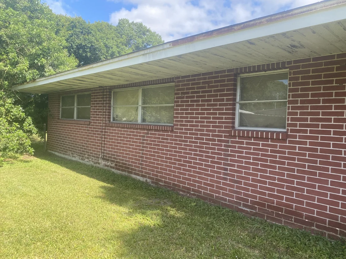 Photo of 953 Miller Lane