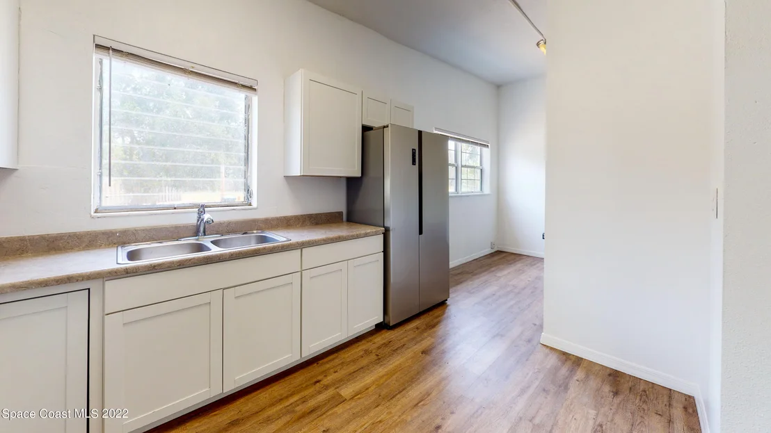 Photo of 1066 Indrio Lane NE