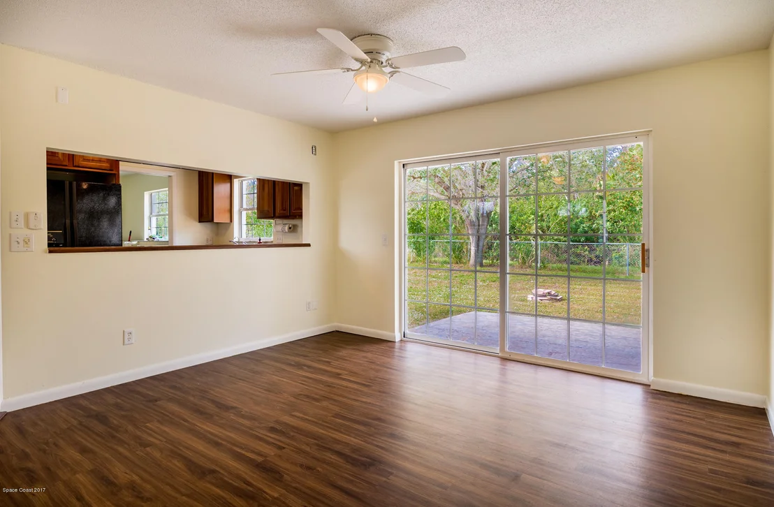 Photo of 1114 Basalona Drive