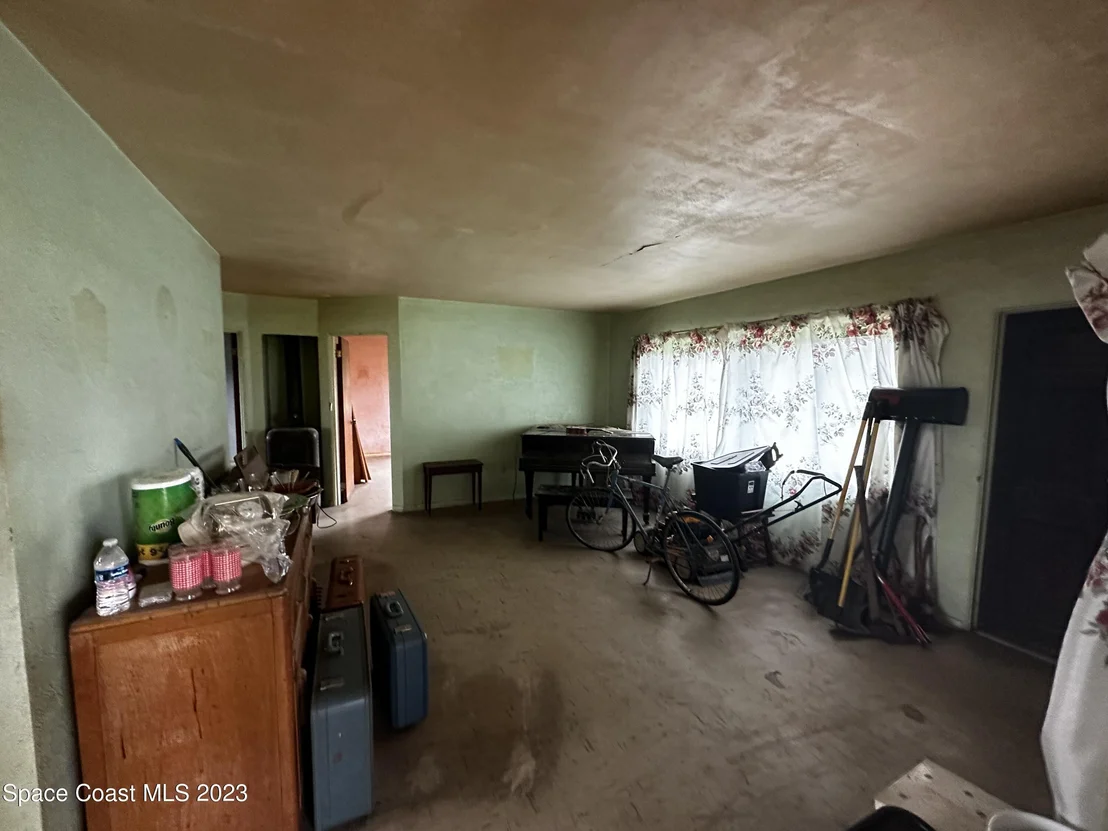 Photo of 3330 Stanley Street