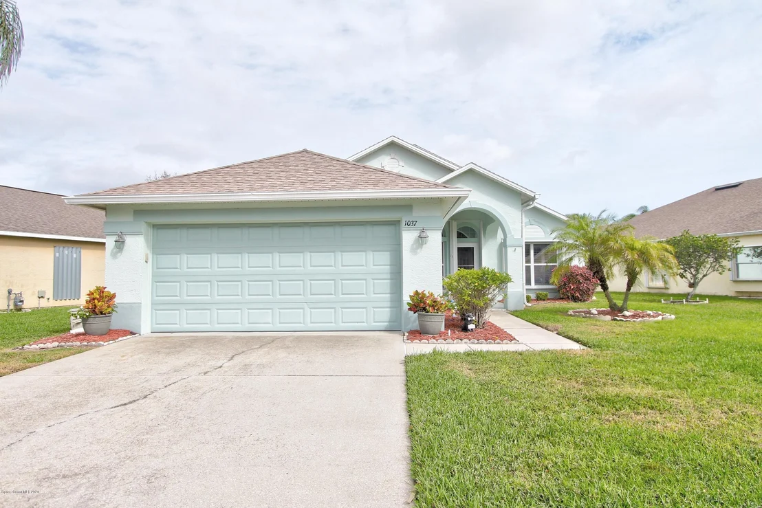 Photo of 1037 Pine Creek Circle NE