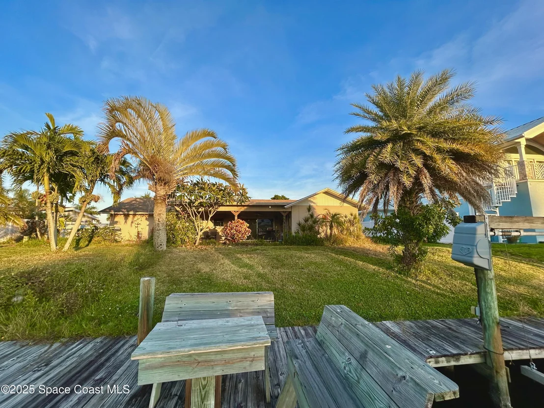 Photo of 406 Thrush Drive