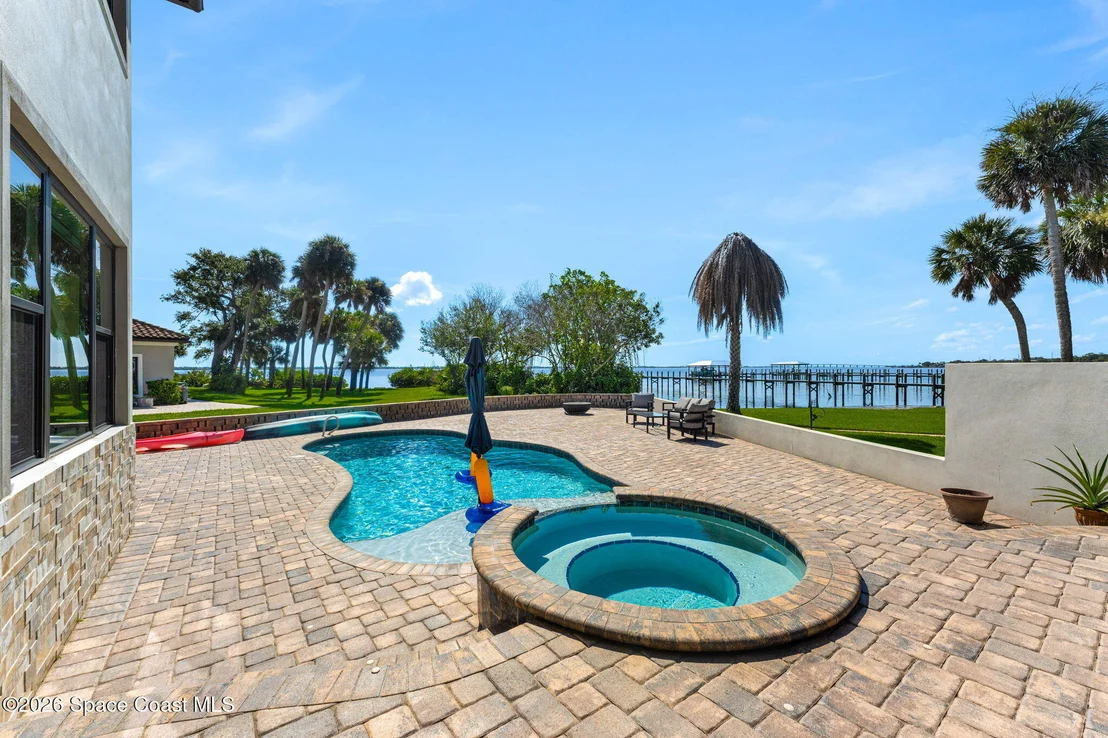Photo of 3441 N Sylvan Lane