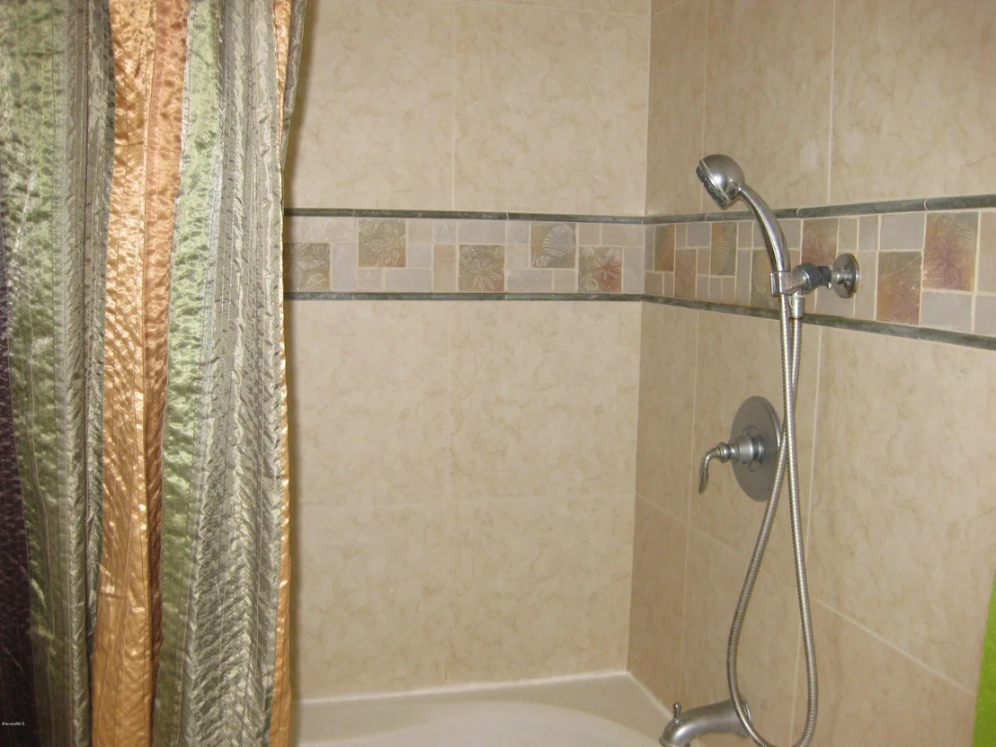 Photo of 654 Doral Lane