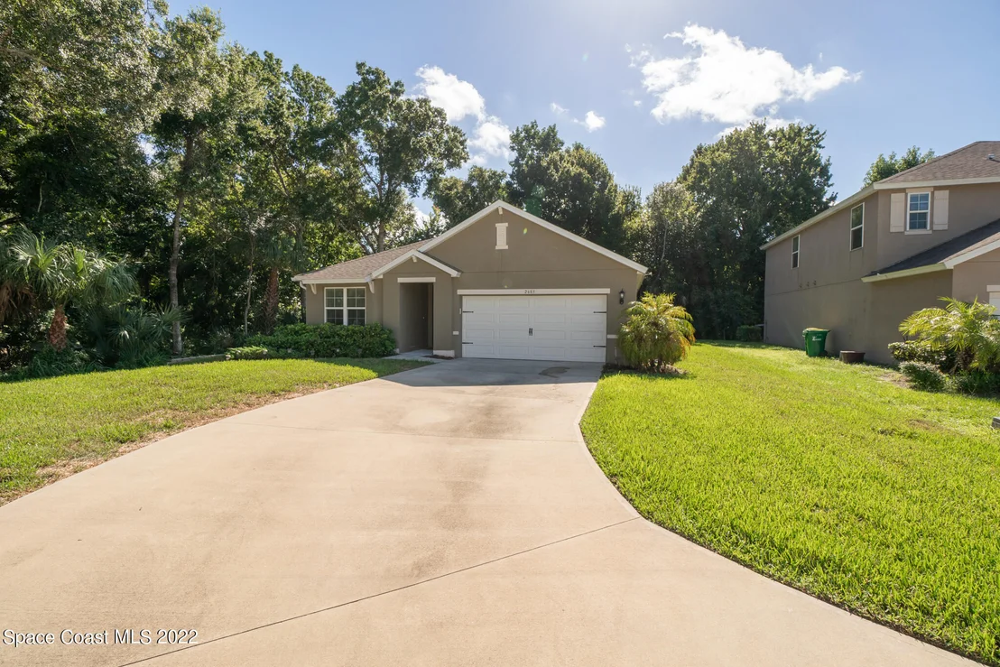 Photo of 2685 Falcon Lane