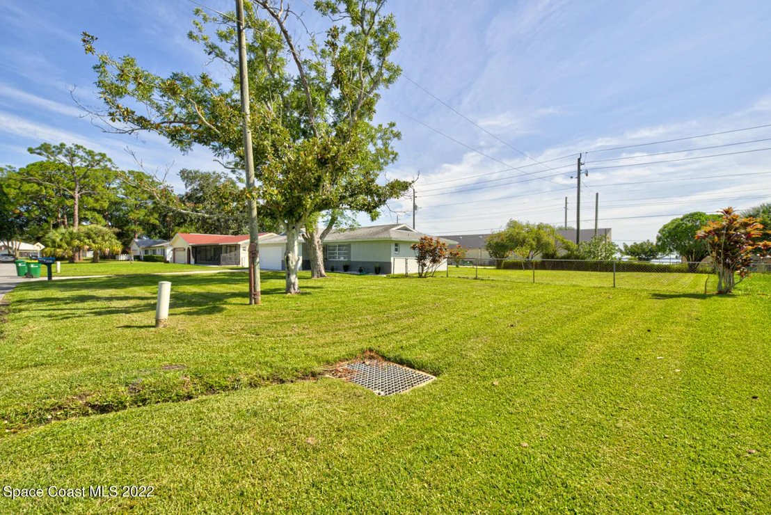 Photo of 697 Amor Drive