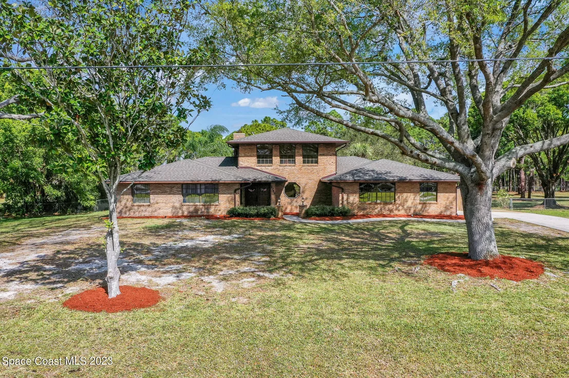 Photo of 2780 Pomello Road