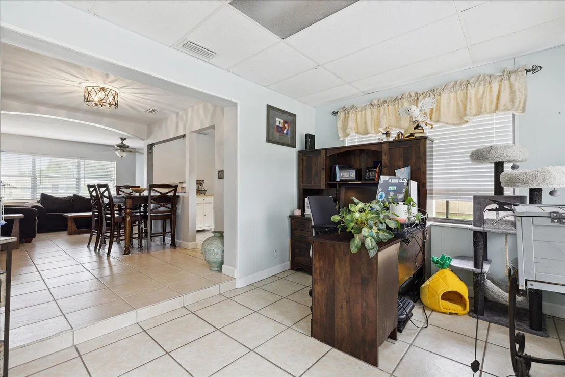 Photo of 1426 Hillcrest Drive