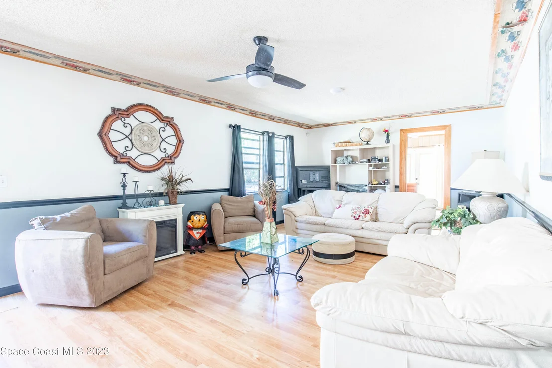 Photo of 4044 Palm Avenue