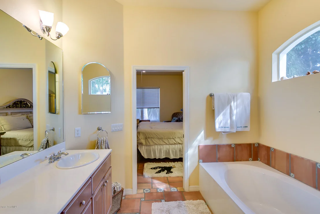 Photo of 438 Sandy Key