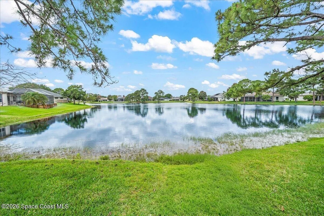 Photo of 493 Kimberly Drive