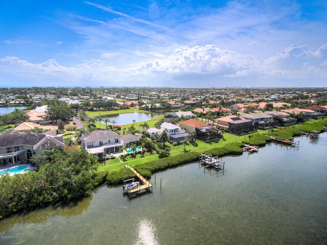 Photo of 298 Lanternback Island Drive