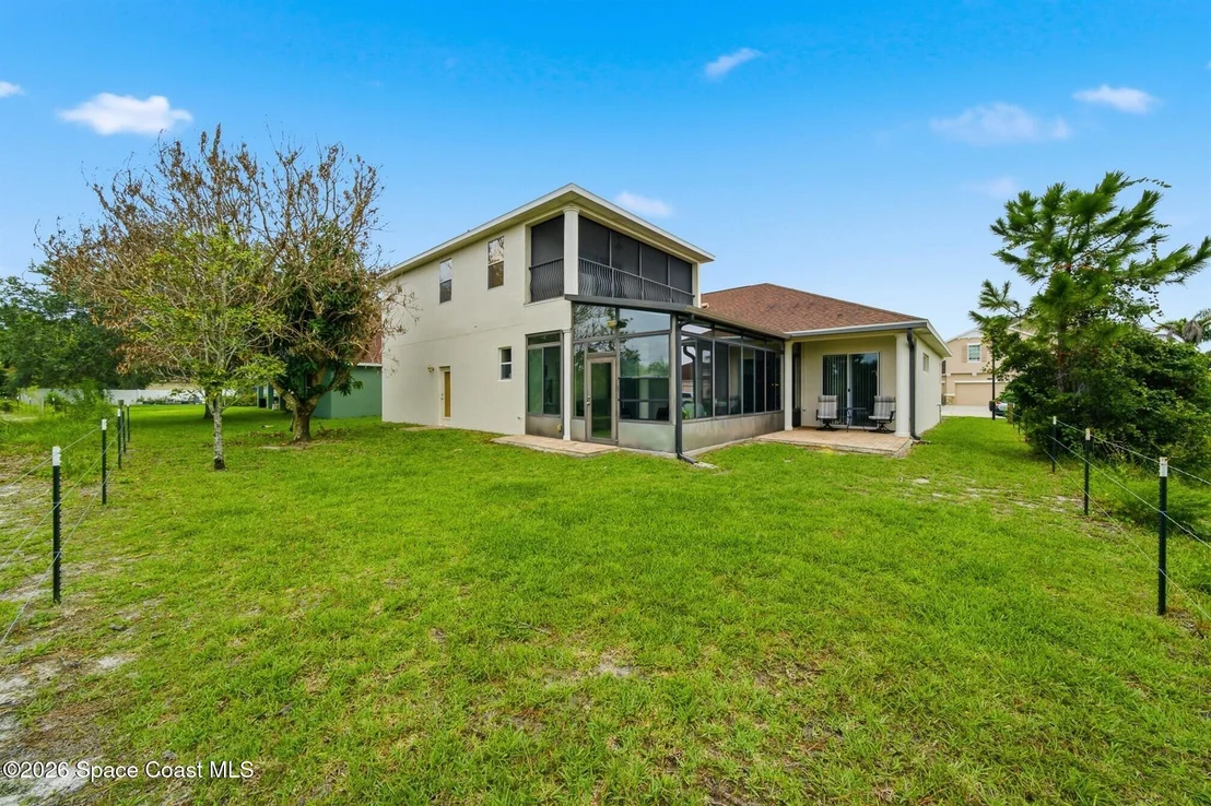 Photo of 1185 Dromin Lane