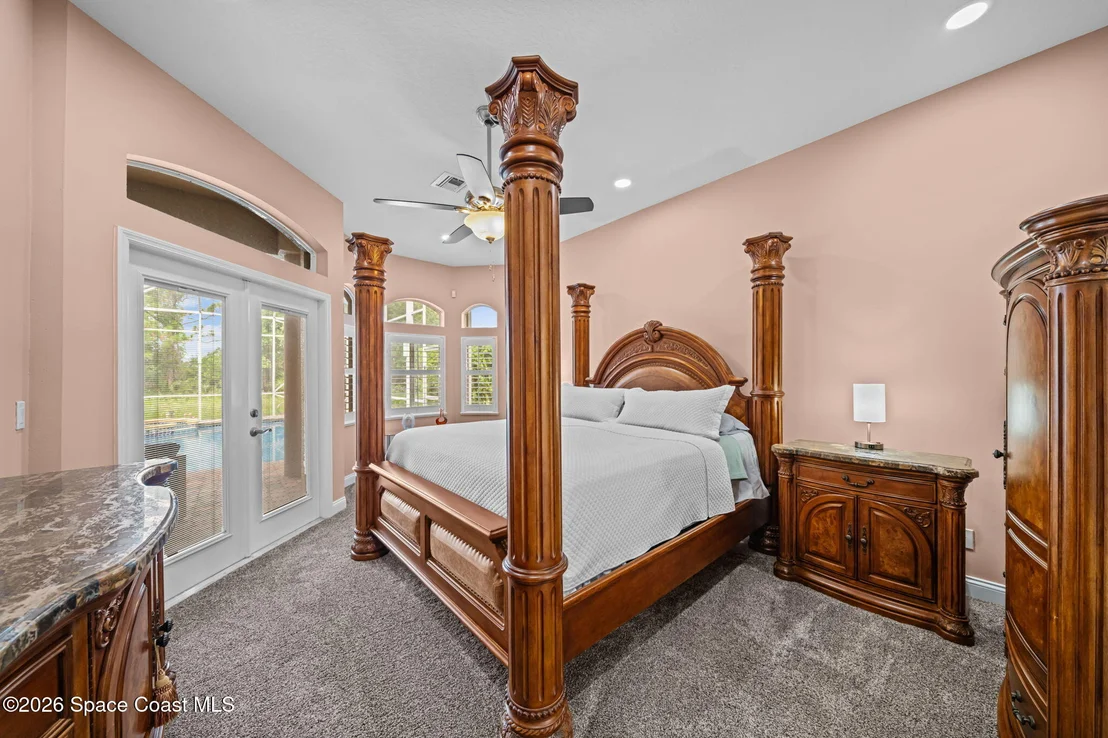 Photo of 1045 Starling Way