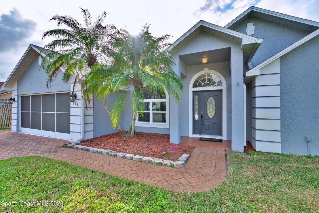 Photo of 921 Osprey Lane