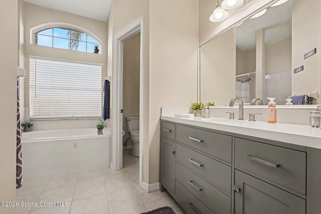 Photo of 1493 Old Millpond Road