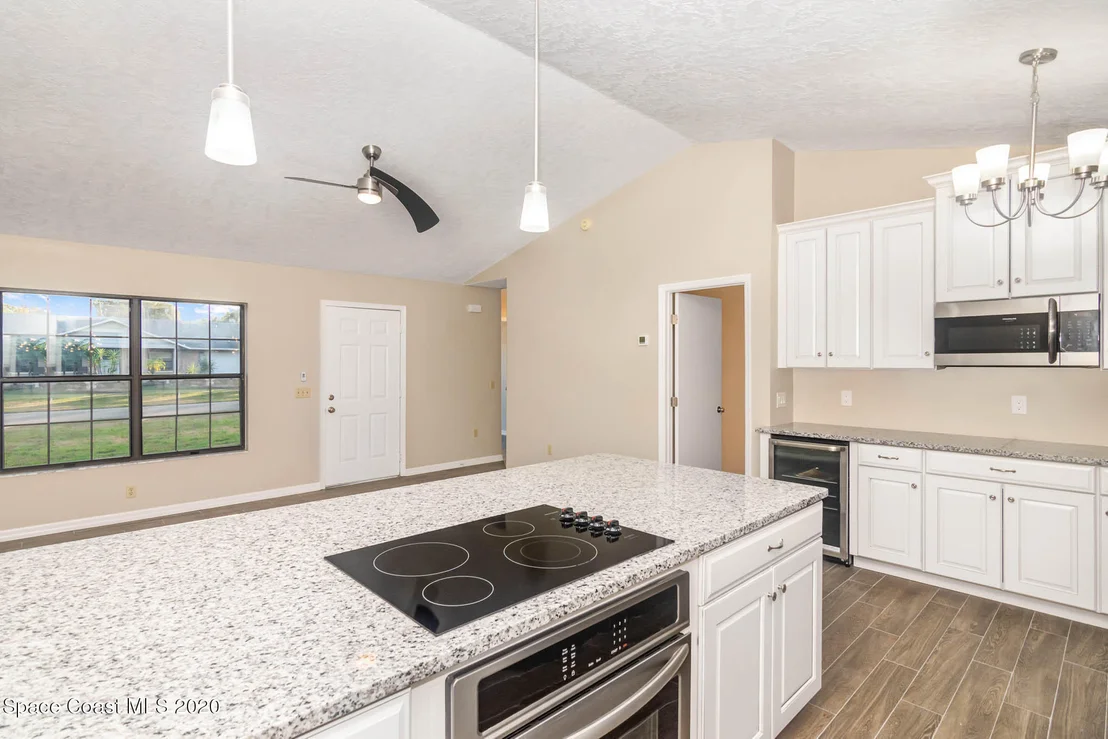 Photo of 4448 Alfred Street