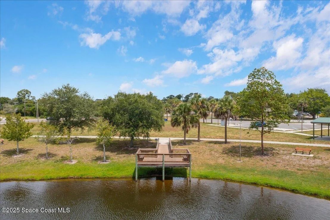 Photo of 955 Bartlett Lane