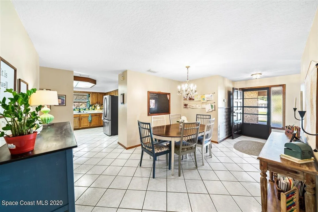 Photo of 4887 Chicago Street