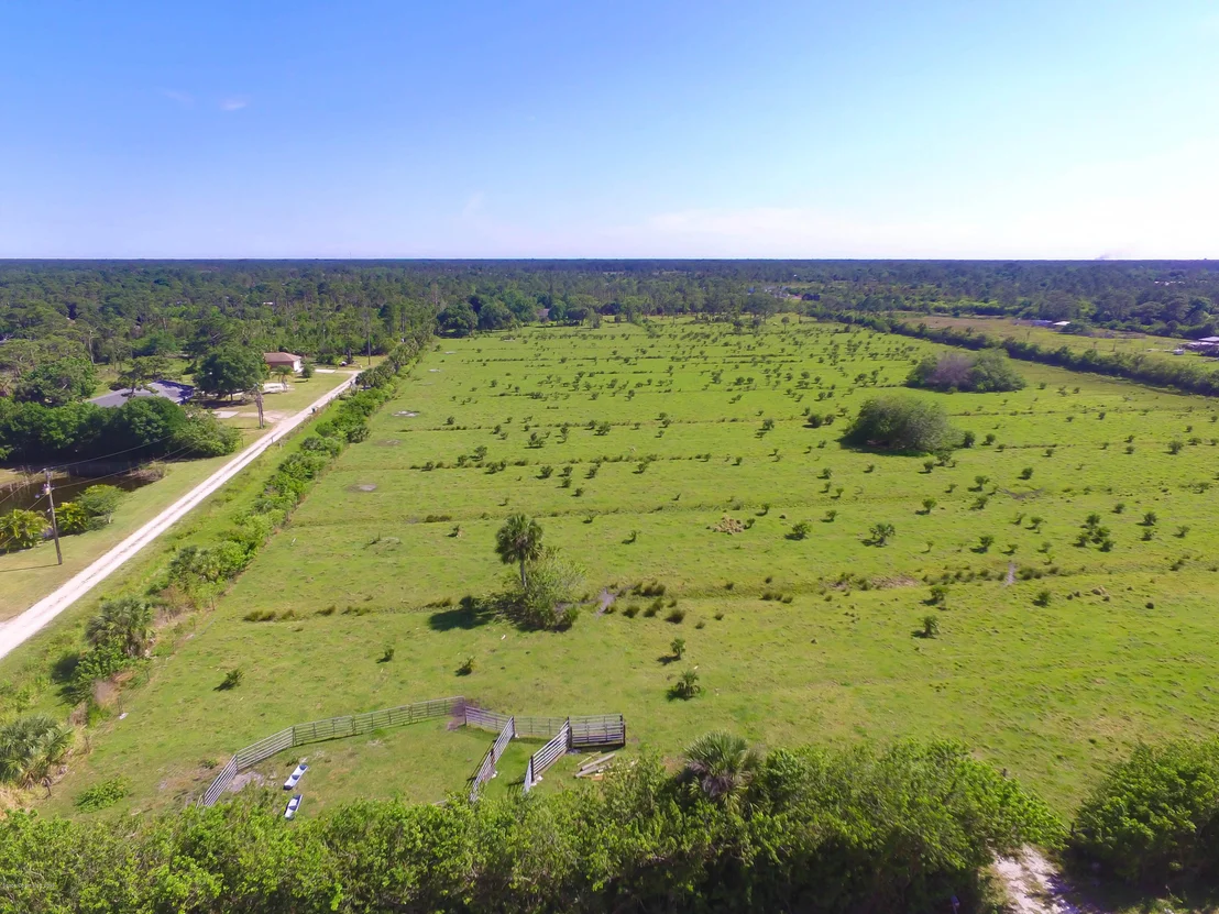 Photo of 395 Atz Road