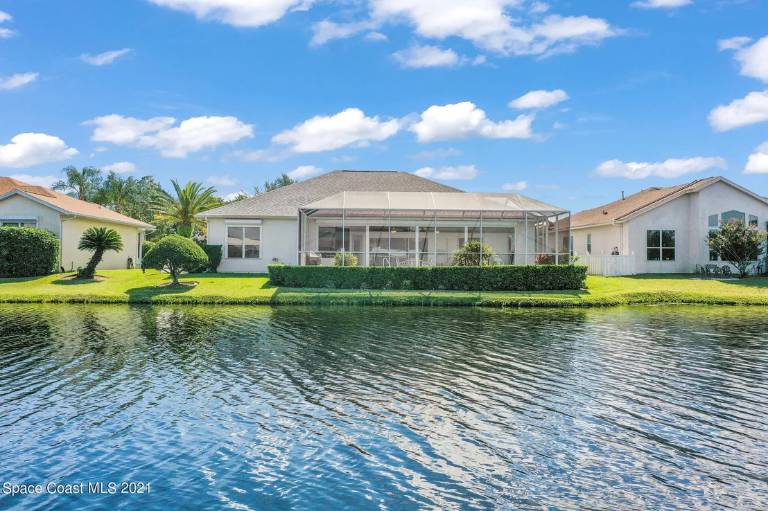 Photo of 1002 Fieldstone Drive
