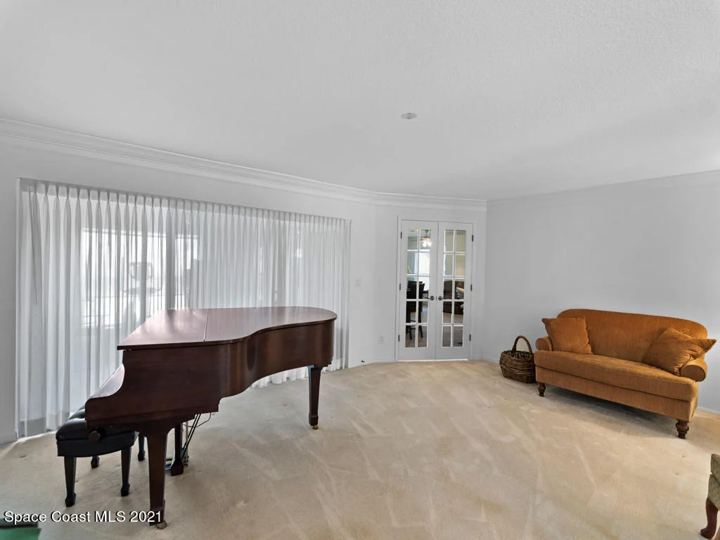 Photo of 2770 Weber Road