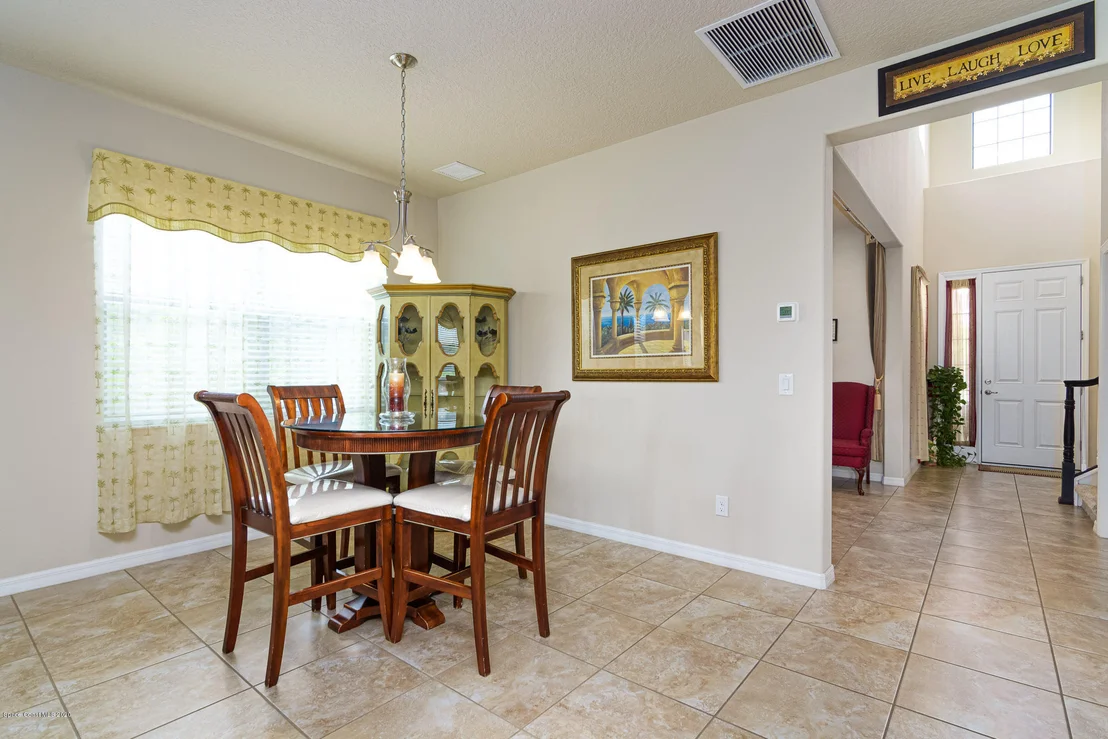 Photo of 2890 Casterton Drive