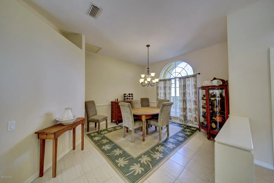 Photo of 2258 Mockingbird Lane