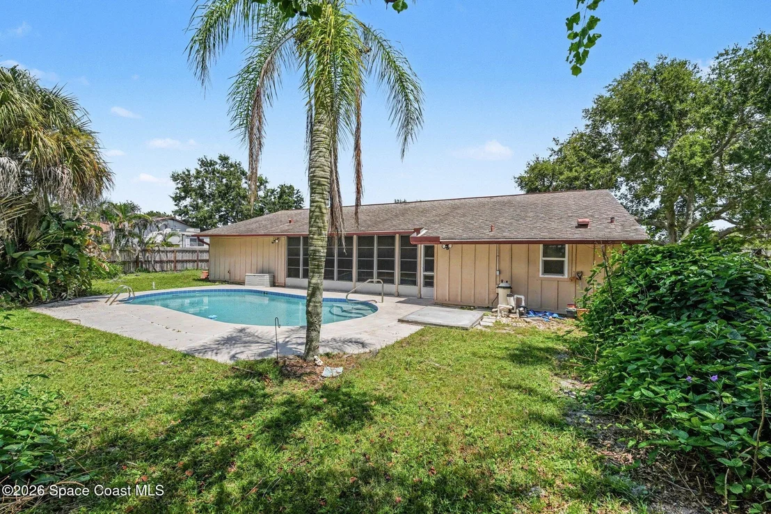Photo of 1200 Palmdale Circle NE