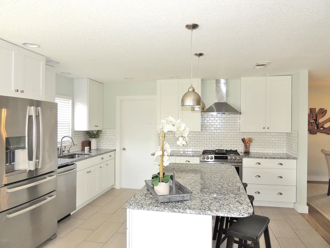 Photo of 991 Nagle Drive