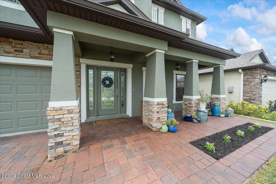 Photo of 700 Fiddleleaf Circle