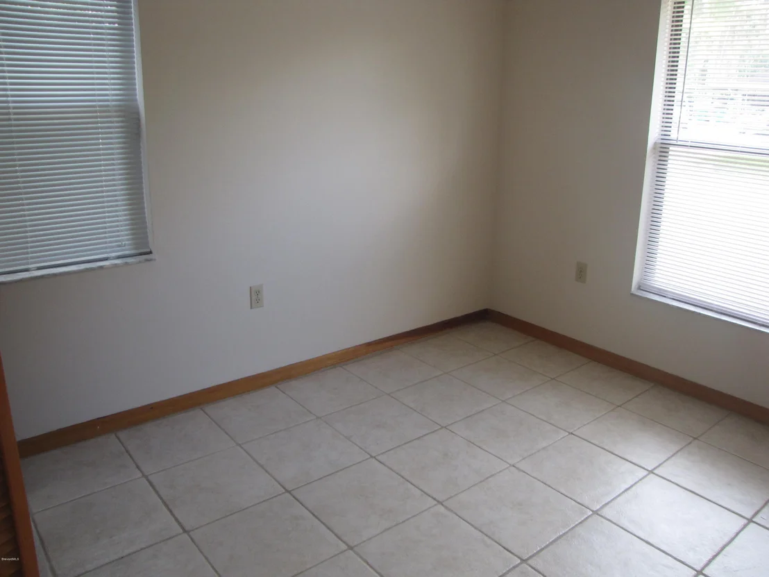 Photo of 5332 JAMAICA Road