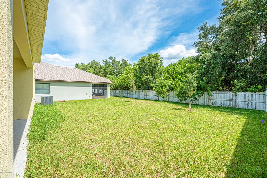 Photo of 354 Dryden Circle