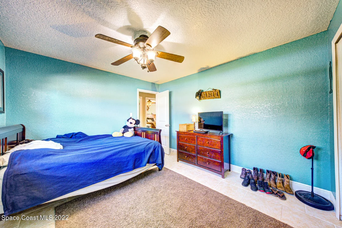 Photo of 4185 Milwaukee Avenue