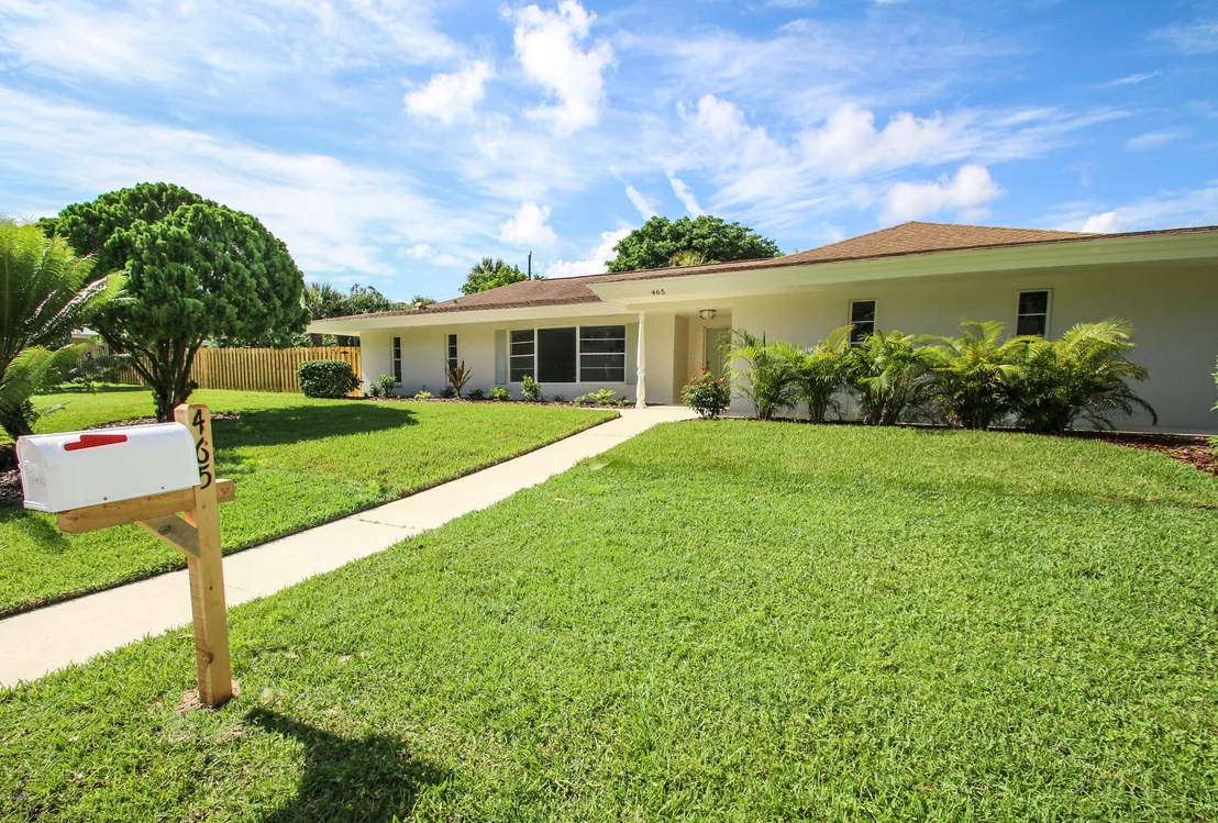 Photo of 465 Seabreeze Drive