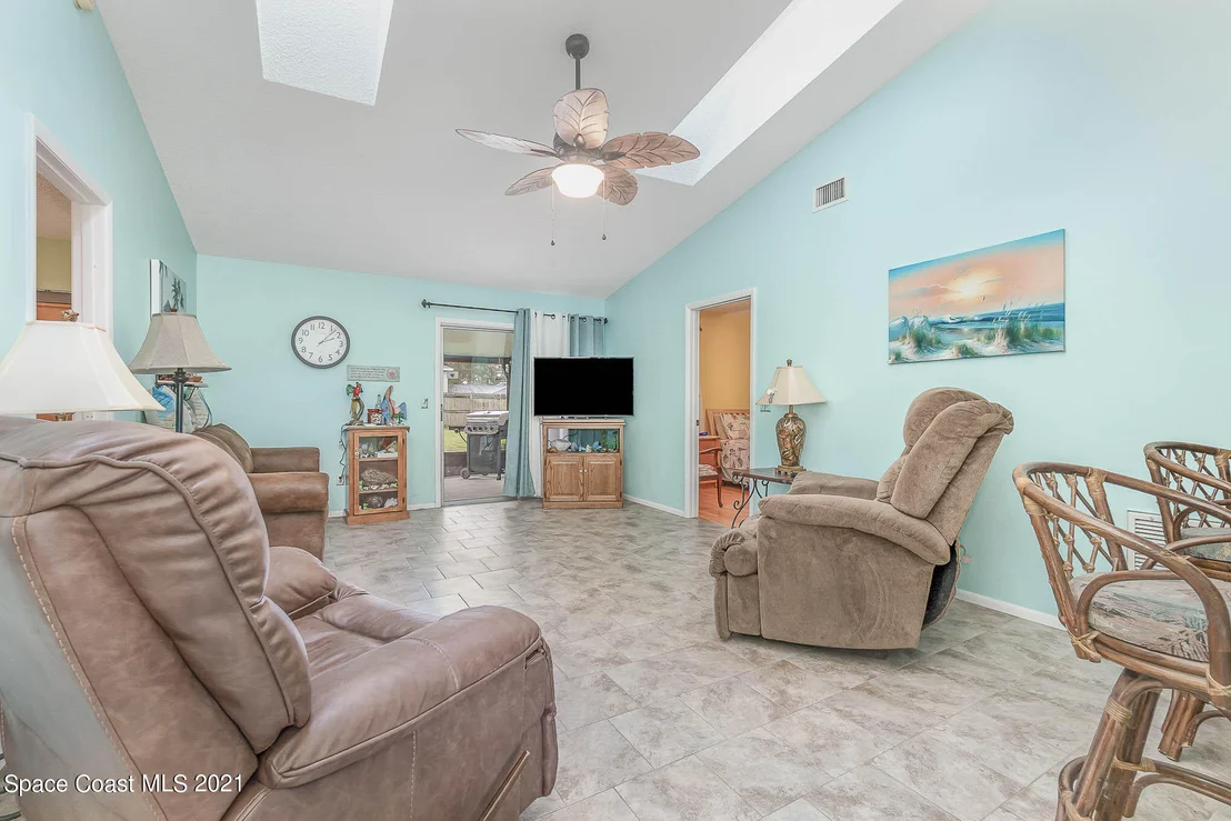 Photo of 1506 Pace Drive NW