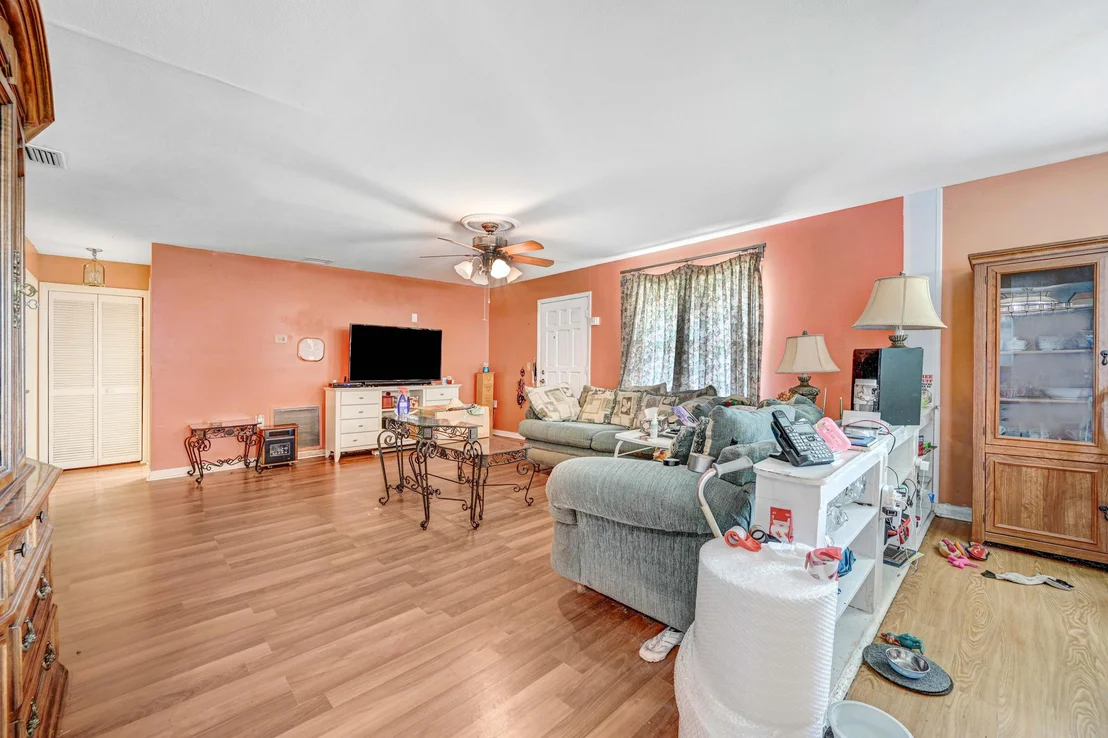 Photo of 113 Hibiscus Street