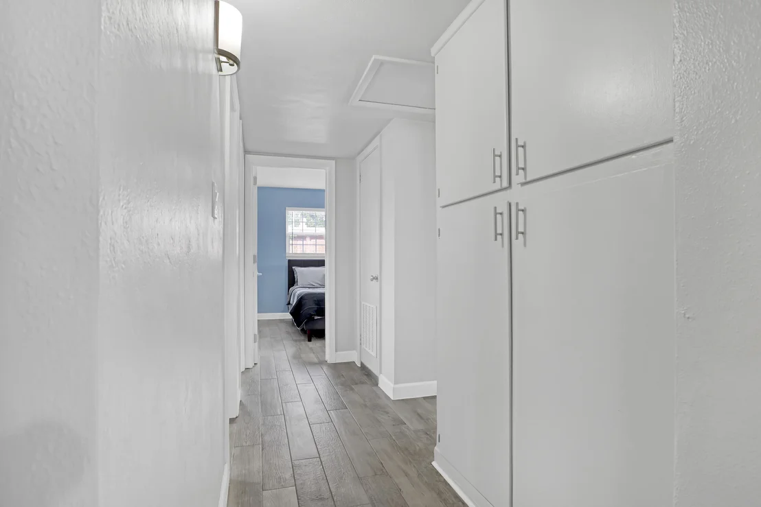 Photo of 1048 Azalea Lane