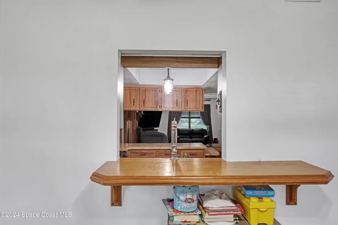 Photo of 6050 Oak Street