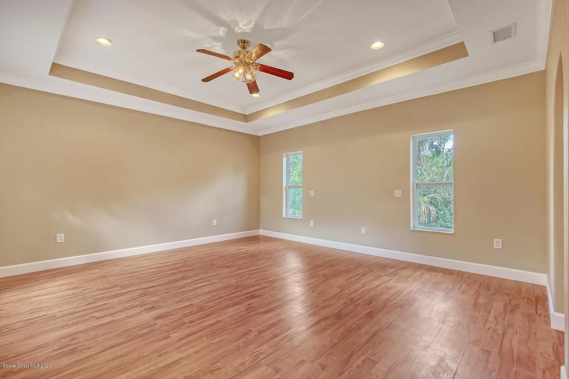Photo of 1290 Adamson Road