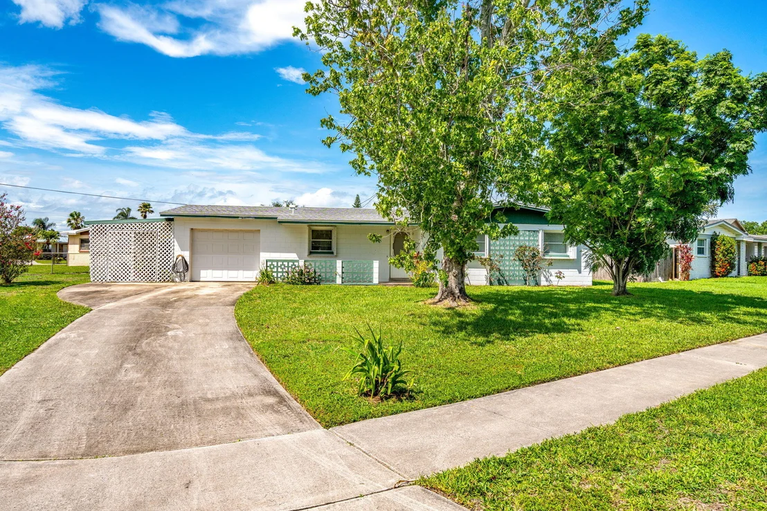 Photo of 1094 Basque Drive
