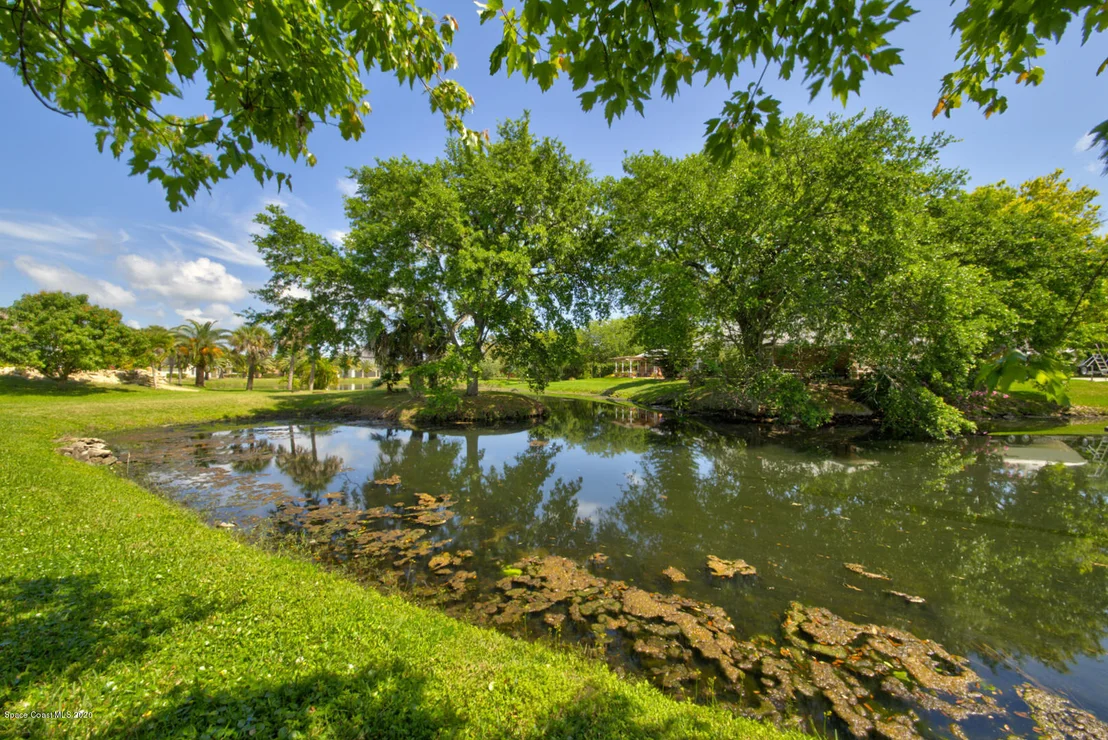 Photo of 2164 Royal Oaks Drive