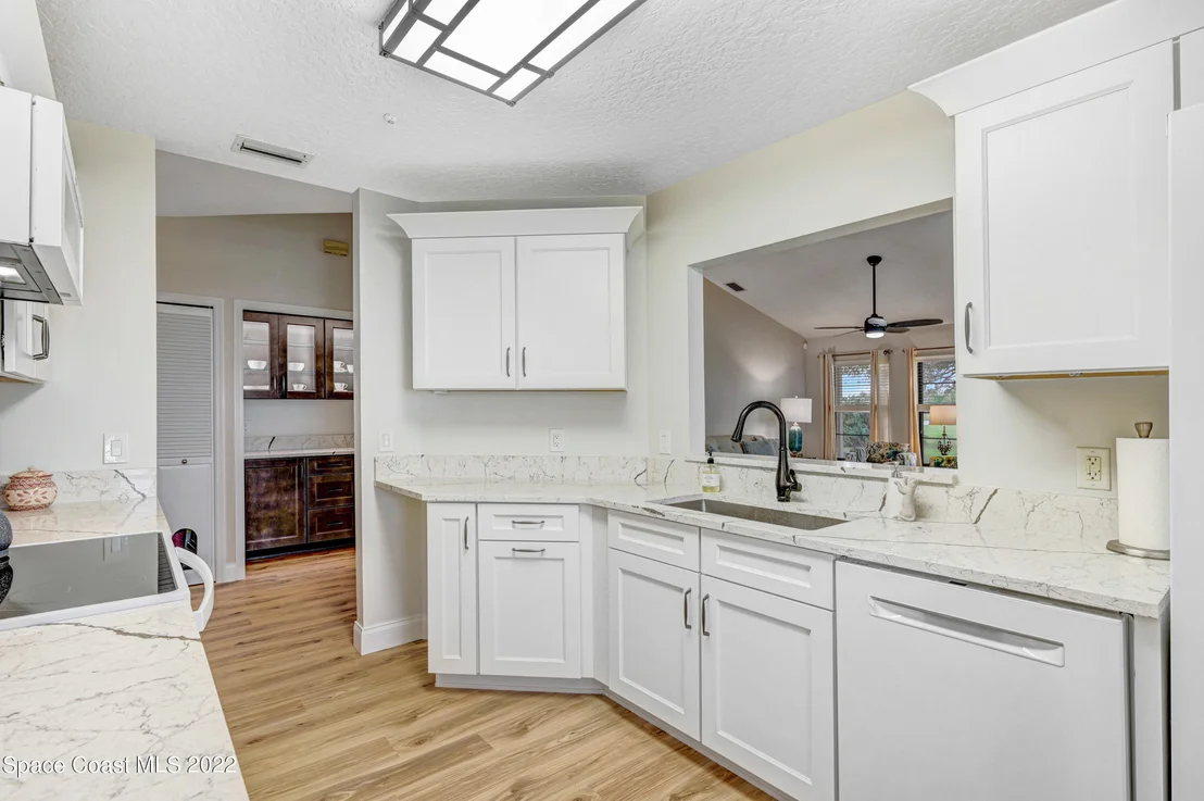 Photo of 820 Ridge Lake Drive