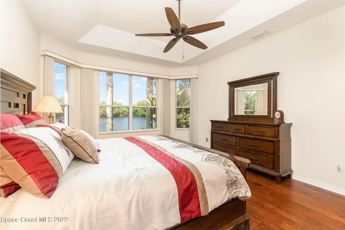 Photo of 4670 Portage Trail